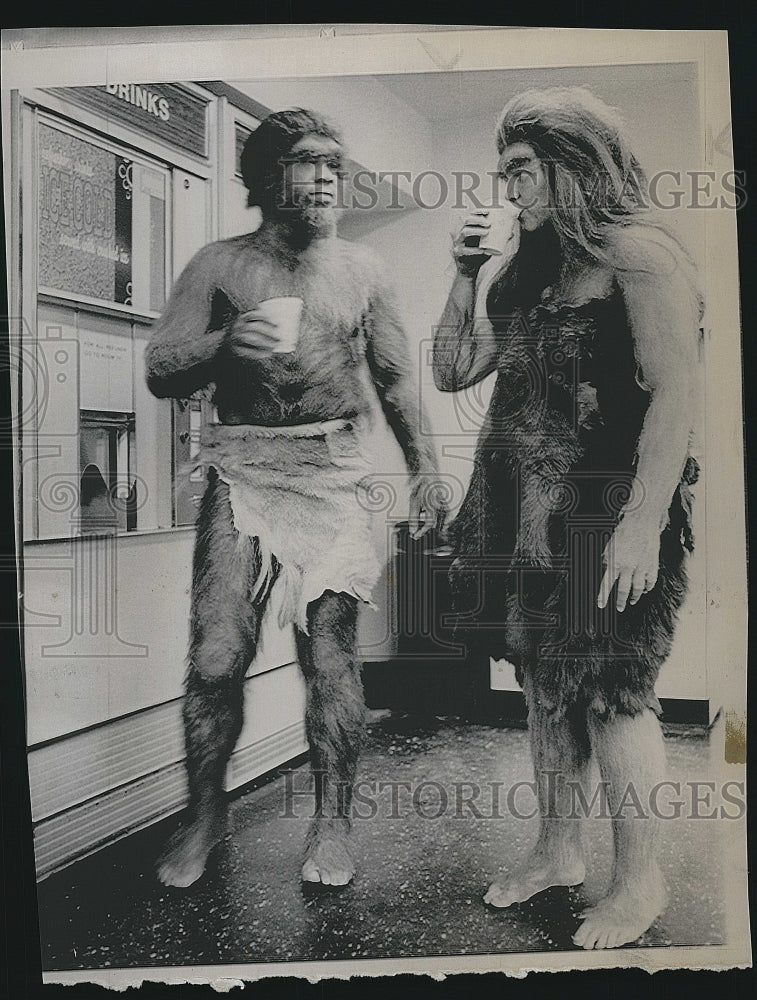 1972 Press Photo  Ira Rogers &amp; Susan Knox for &quot;The Naked Ape&quot; - Historic Images