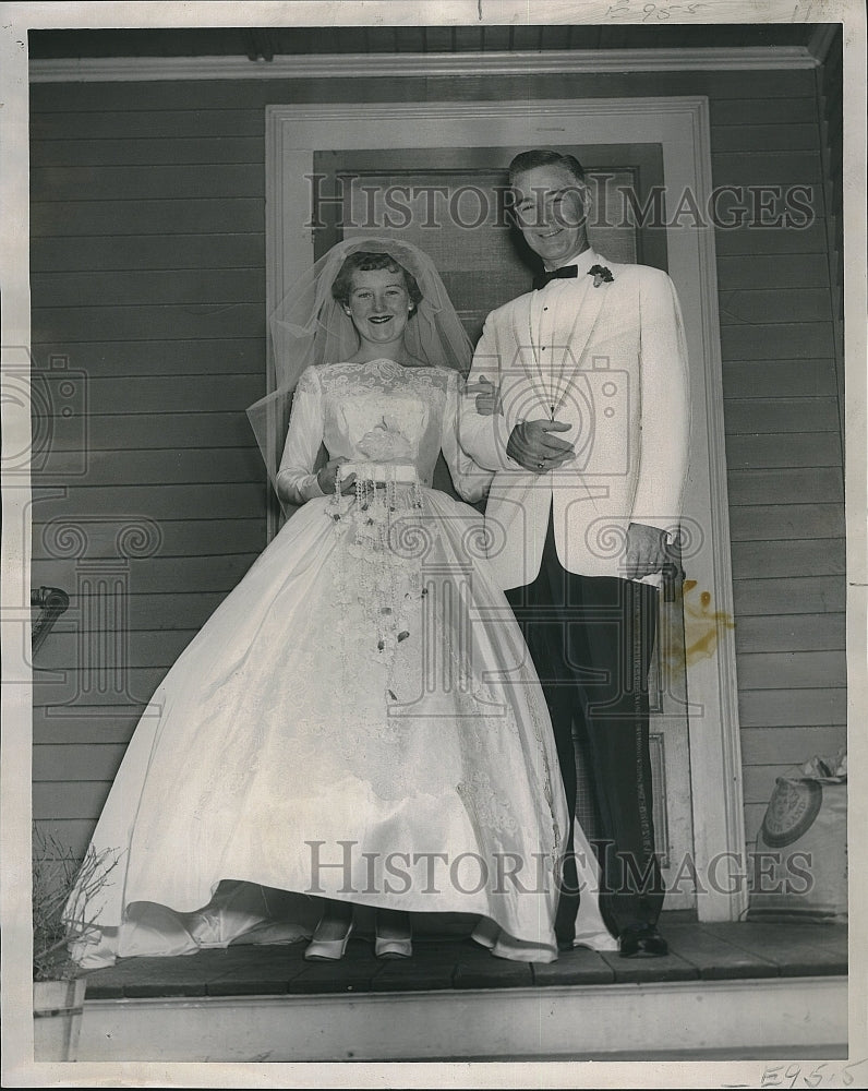 1980 Press Photo Mrs. Bruce MacDonald, Nee Edna F. O'Brien with Father - Historic Images