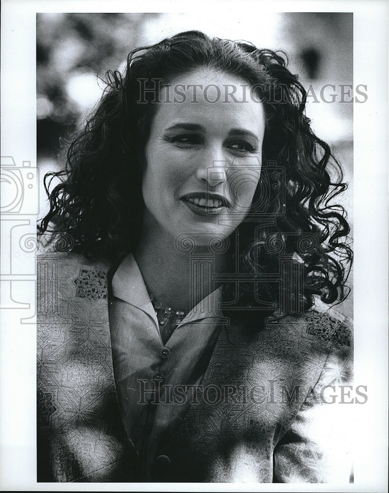 1995 Press Photo Actress Andie MacDowell at a film festival - Historic Images