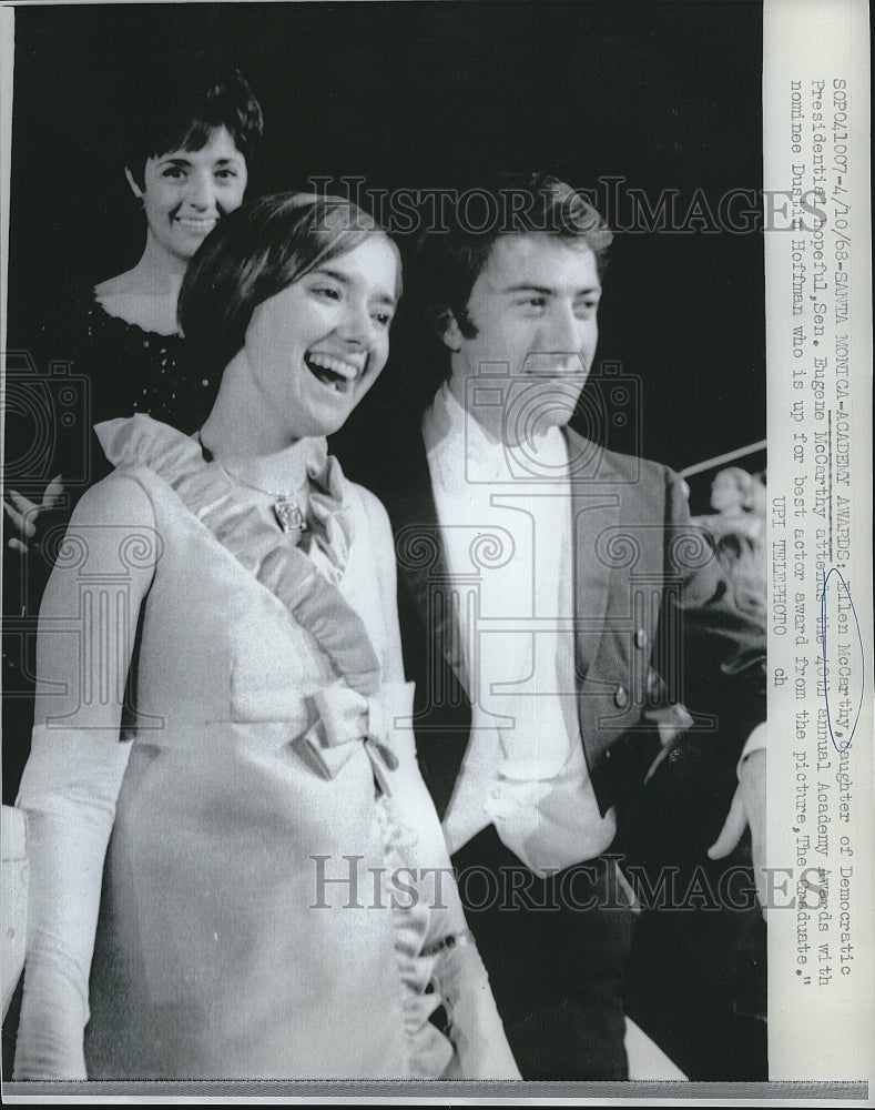 1968 Press Photo Ellen McCarthy& Dustin Hoffman at the Academy Awards - Historic Images