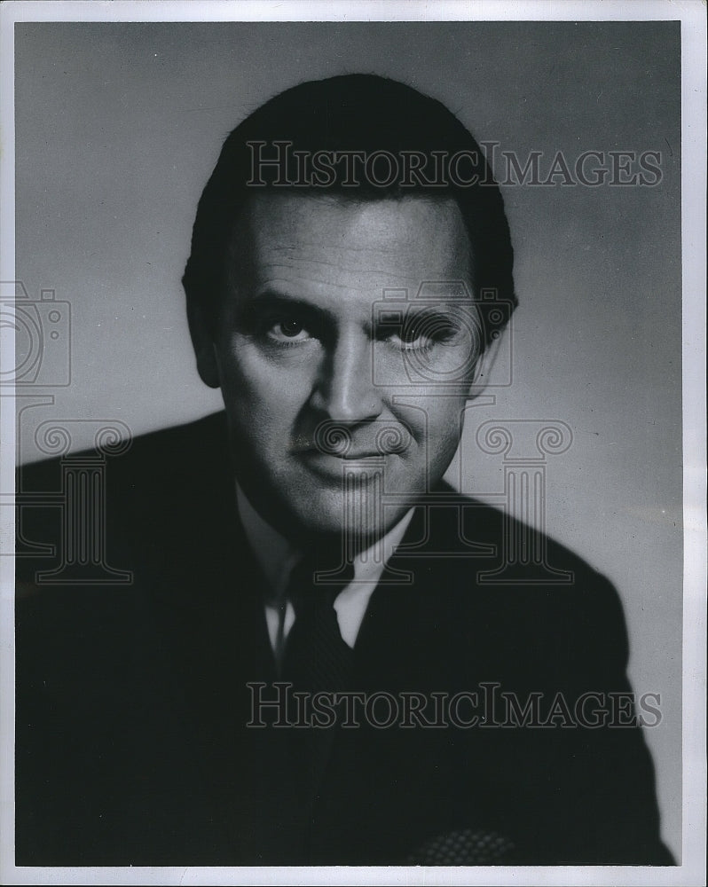 1969 Press Photo Burt S. Avedon, president of Eve of Roma for Gillette Co. - Historic Images