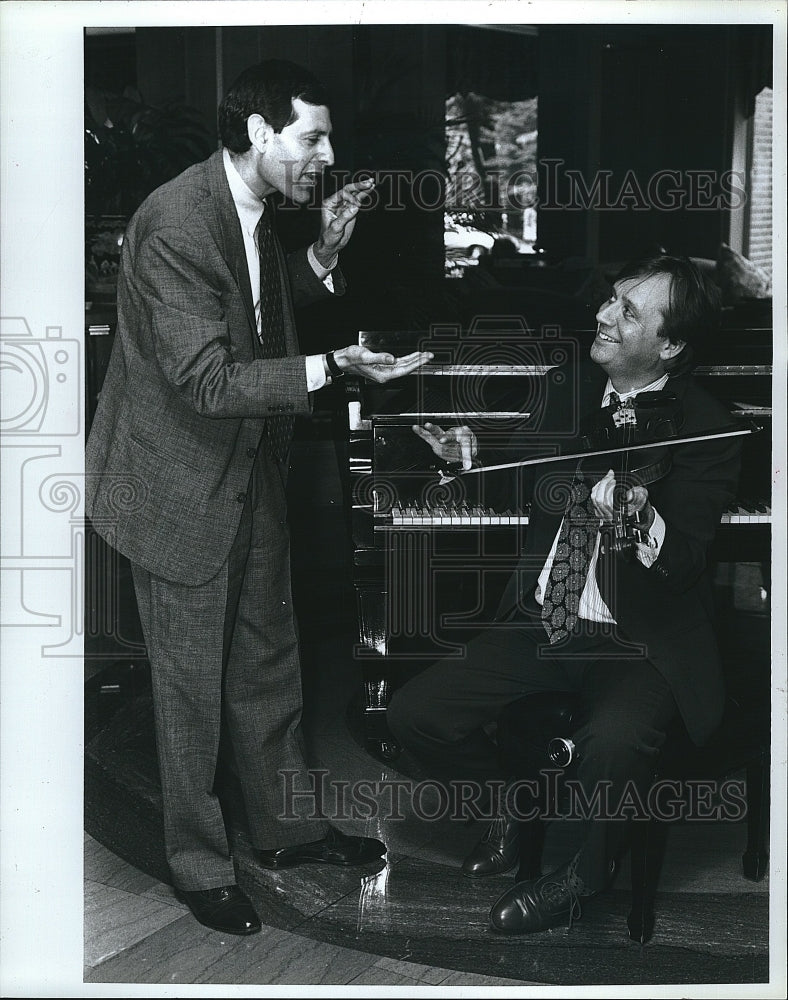 1993 Press Photo Robin Brown, Richard Averbuch - Historic Images