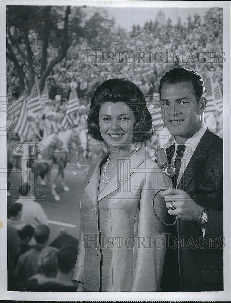 1965 Press Photo Marilyn Van Derbur, Miss America, Frank Gifford, Sportscaster - Historic Images