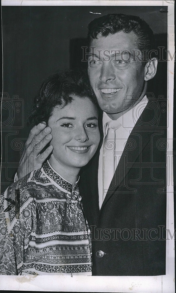 1960 Press Photo  Actress Gigi Perreau &amp; fiance Frank Gallo - Historic Images