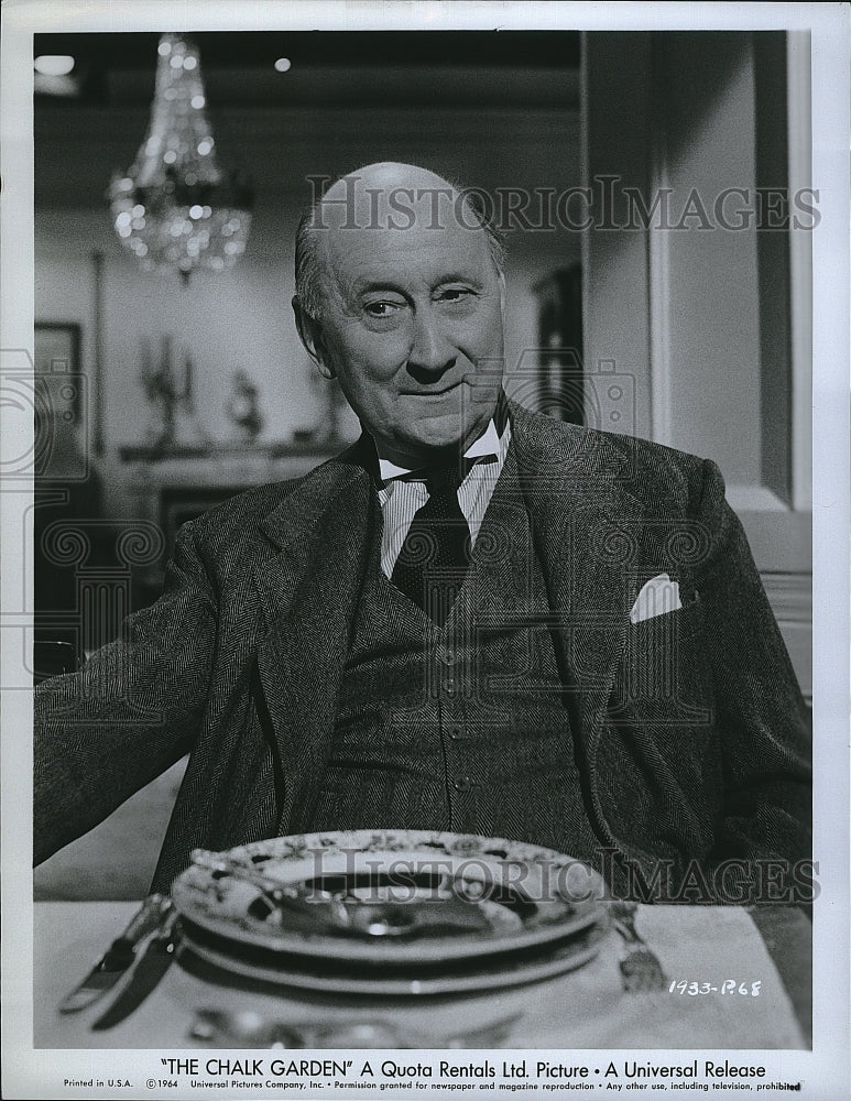 1964 Press Photo Felix Aylmer in "The Chalk Garden" - Historic Images