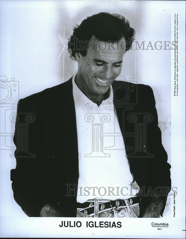 1993 Press Photo Julio Iglesias Spanish Latin Pop Contemporary Singer Songwriter - Historic Images