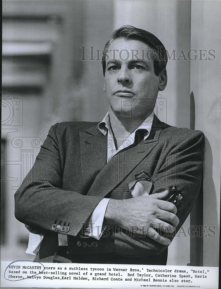 1966 Press Photo Kevin McCarthy Actor in "Hotel" - Historic Images