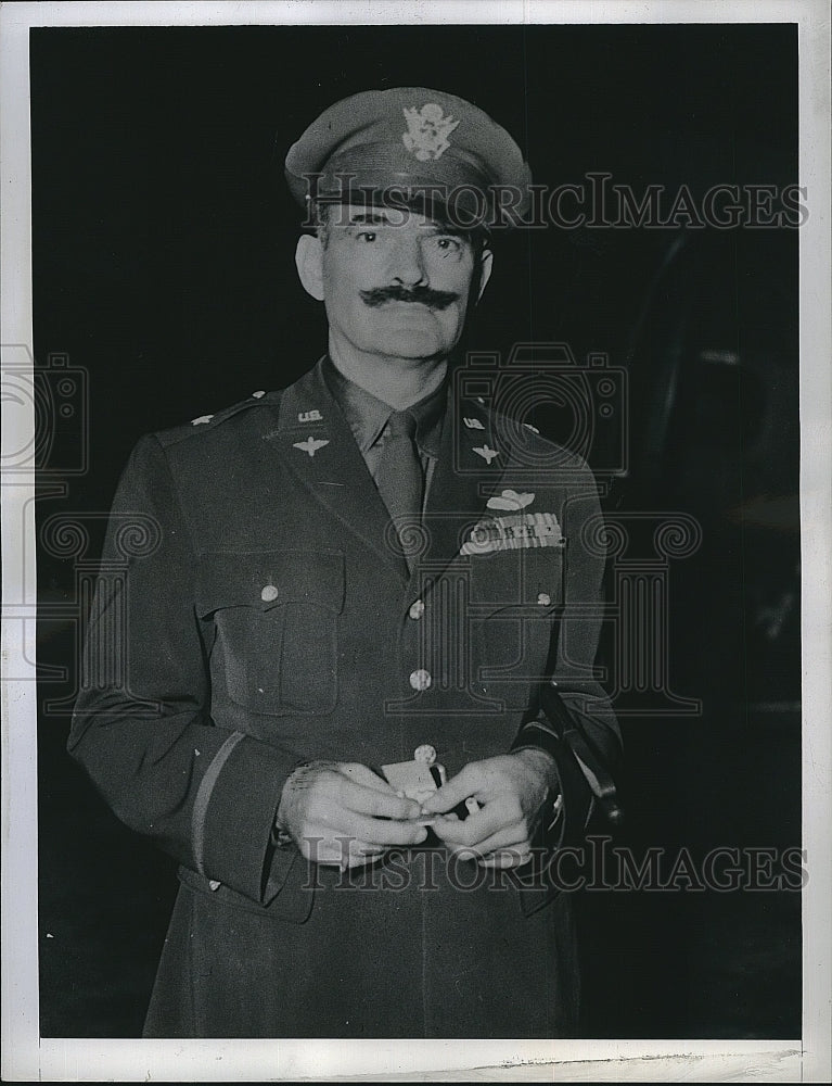 1943 Press Photo General Frank O'D Hunter Commander American Fighter Plane Units - Historic Images