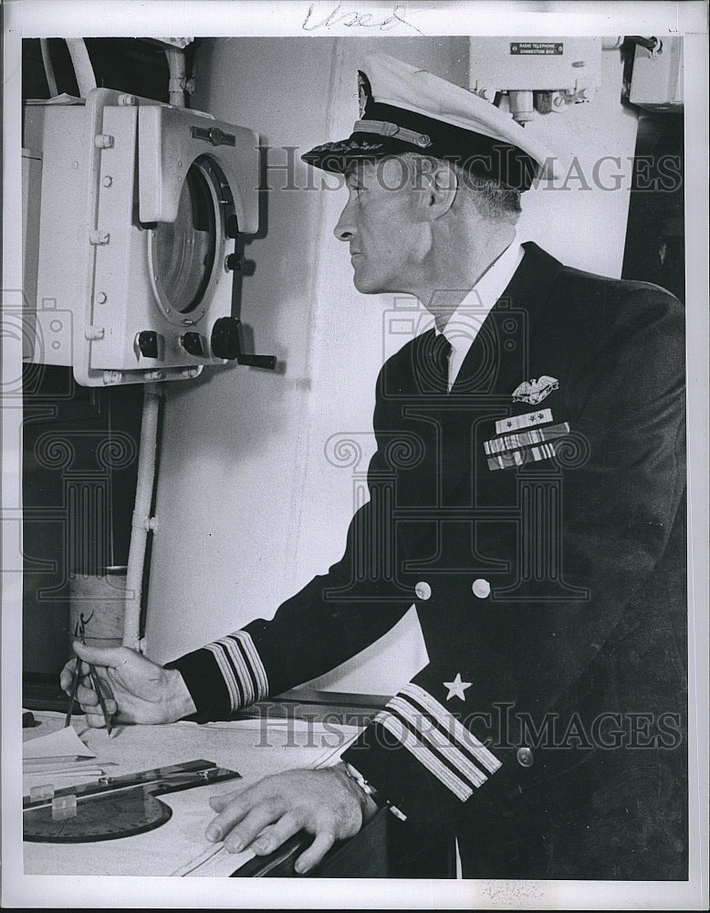 1950 Press Photo Captain James Knowlton &quot;Pioneer Dale&quot; captain - Historic Images