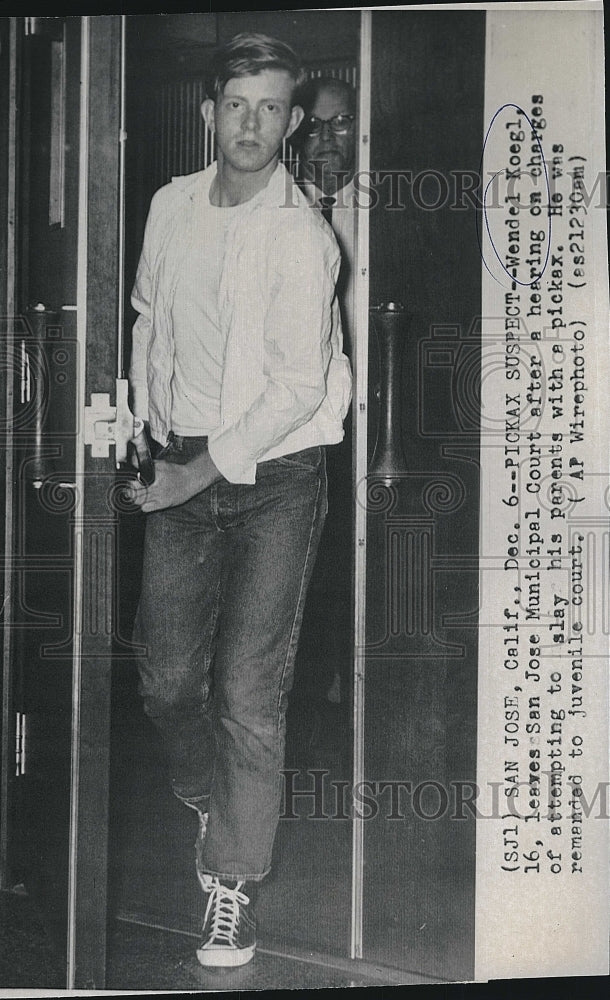 1965 Press Photo Attempted Pickax Murder Suspect Wendel Koegl Leaves Court - Historic Images