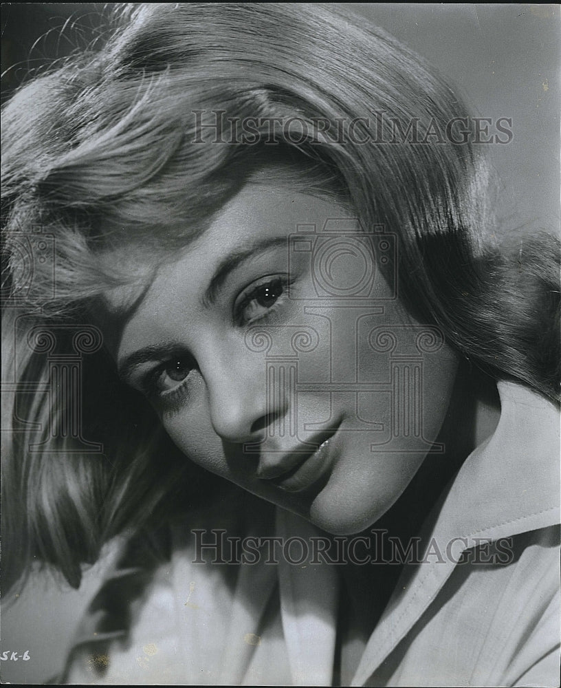 1961 Press Photo Actress Shirley Knight - Historic Images