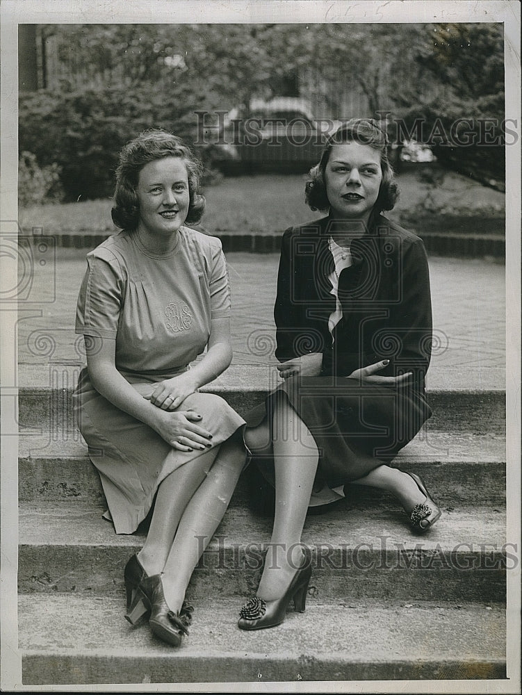 1946 Press Photo Patricia Spencer, Norman C. Hoffman of Junior League Boston - Historic Images