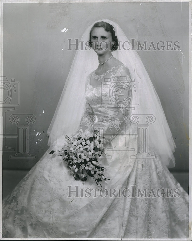 1959 Press Photo Mrs. George Mitchell Shannon former Margaret Elizabeth Cauley. - Historic Images