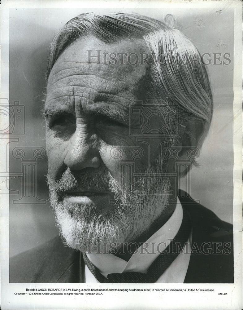 1978 Press Photo Jason Robards stars as J.W. Ewing in &quot;Comes A Horseman&quot;. - Historic Images