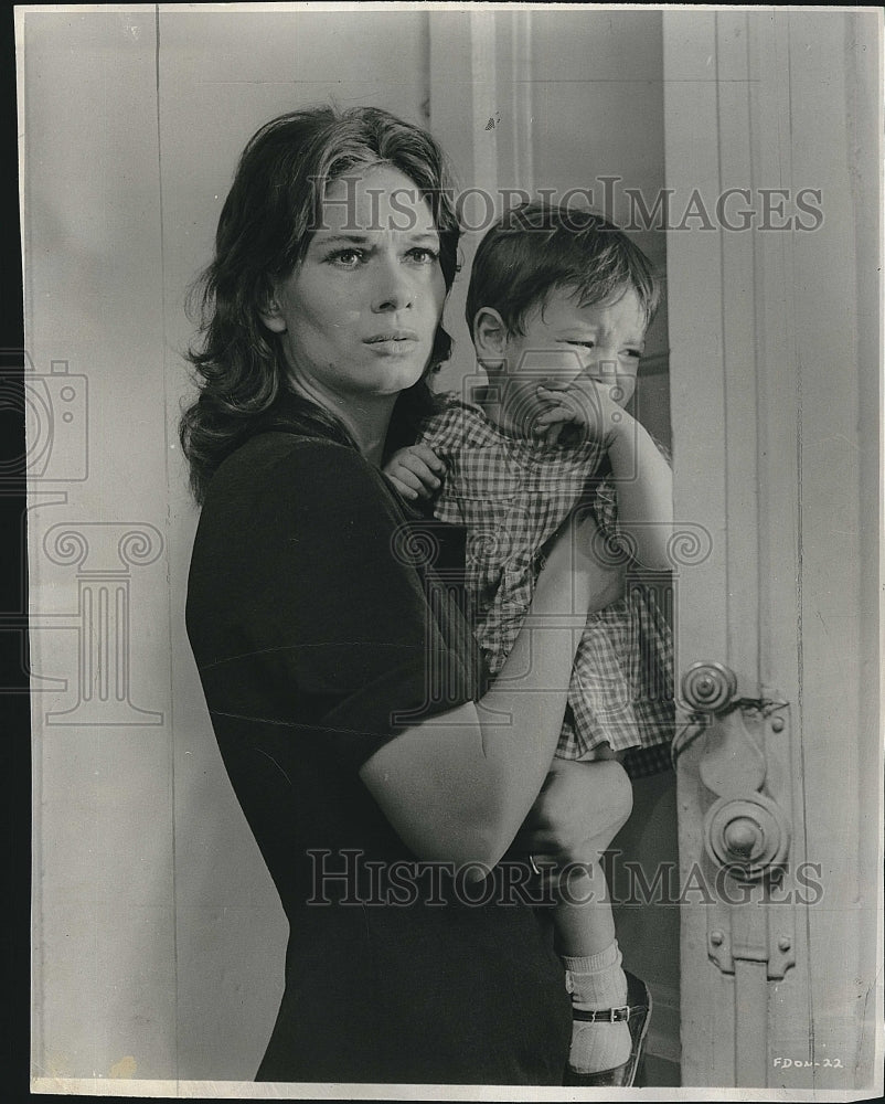 1963 Press Photo Lea Massari Stars In &quot;The Four Days Of Naples&quot; - Historic Images