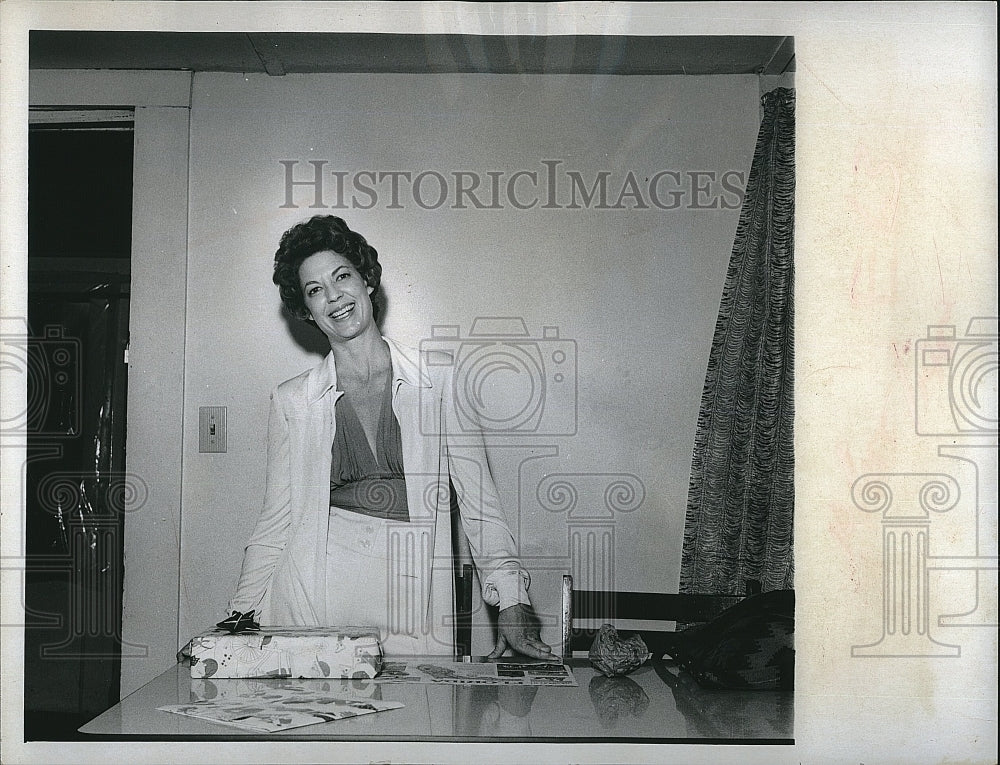 1972 Press Photo Lynn Carlin in &quot;Night Walker&quot; - Historic Images