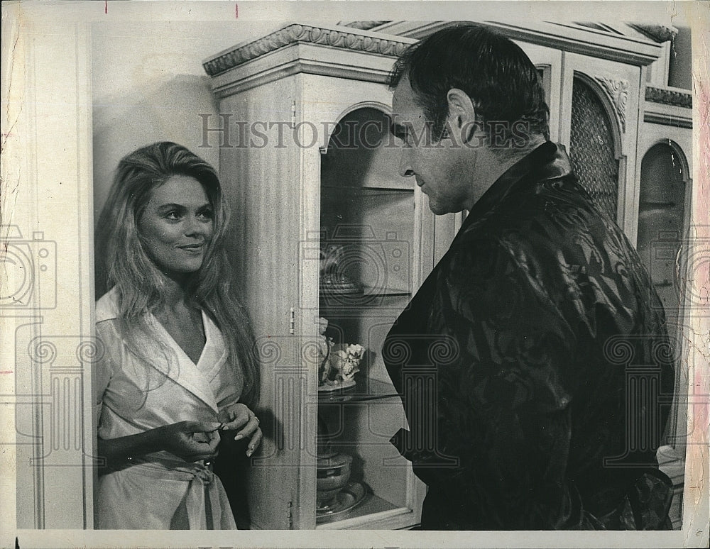 1972 Press Photo Sean Connery, Dyan Cannon, "The Anderson Tapes" - Historic Images