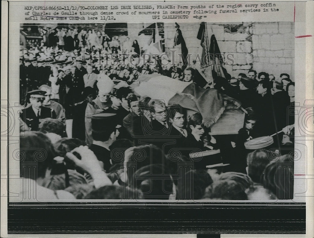 1970 Press Photo Charles de Gaulle Following funeral services coffin - Historic Images