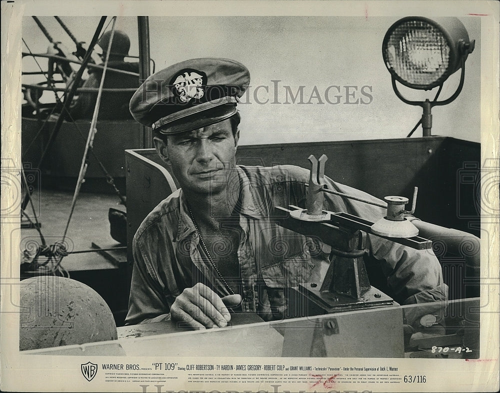 1963 Press Photo Cliff Robertson Actor in &quot;PT 109&quot; - Historic Images