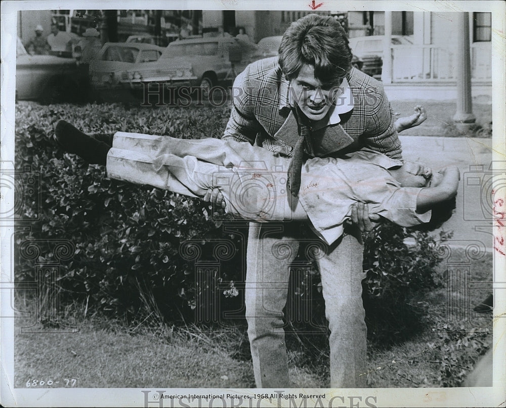 1976 Press Photo  "Wild in the Streets" starring Christopher Jones - Historic Images