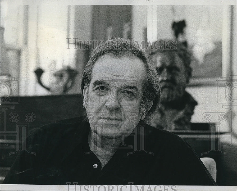 1977 Press Photo Cartoonist Al Capp At His Home - Historic Images