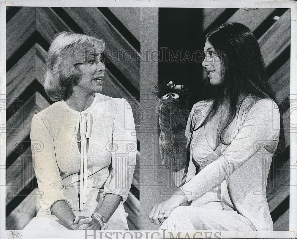 1976 Press Photo "The Dinah Shore Show" with guest Diana Canova - Historic Images