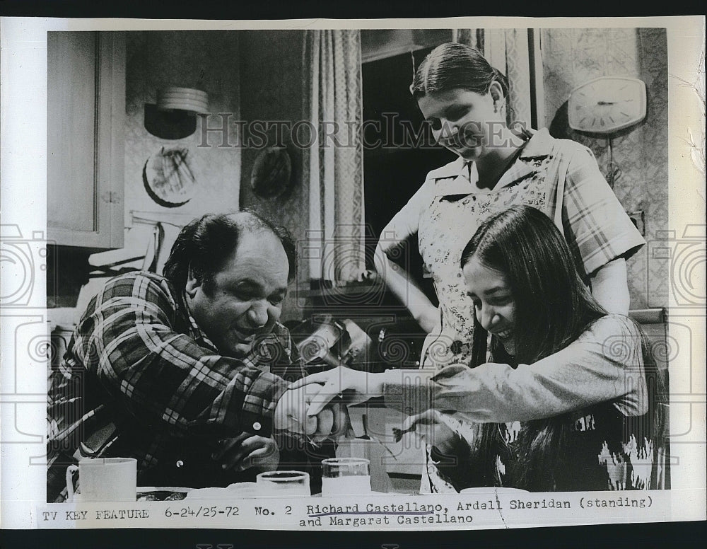 1972 Press Photo  &quot;Joe and Sons&quot; Richard Castellano, Ardell Sheridan - Historic Images