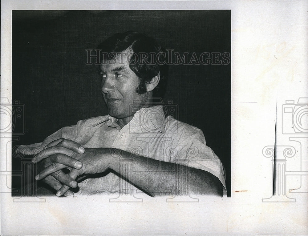 1975 Press Photo Art James for Magnificent Marbel Machine - Historic Images