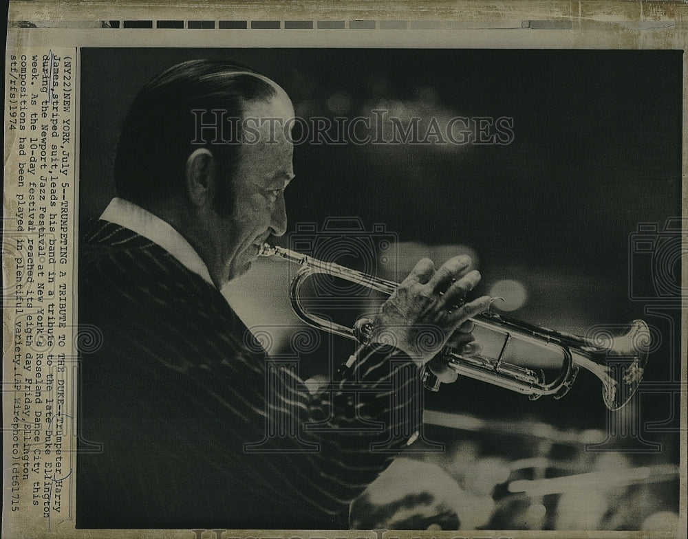 1975 Press Photo Trumpeteer, Harry James performs - Historic Images