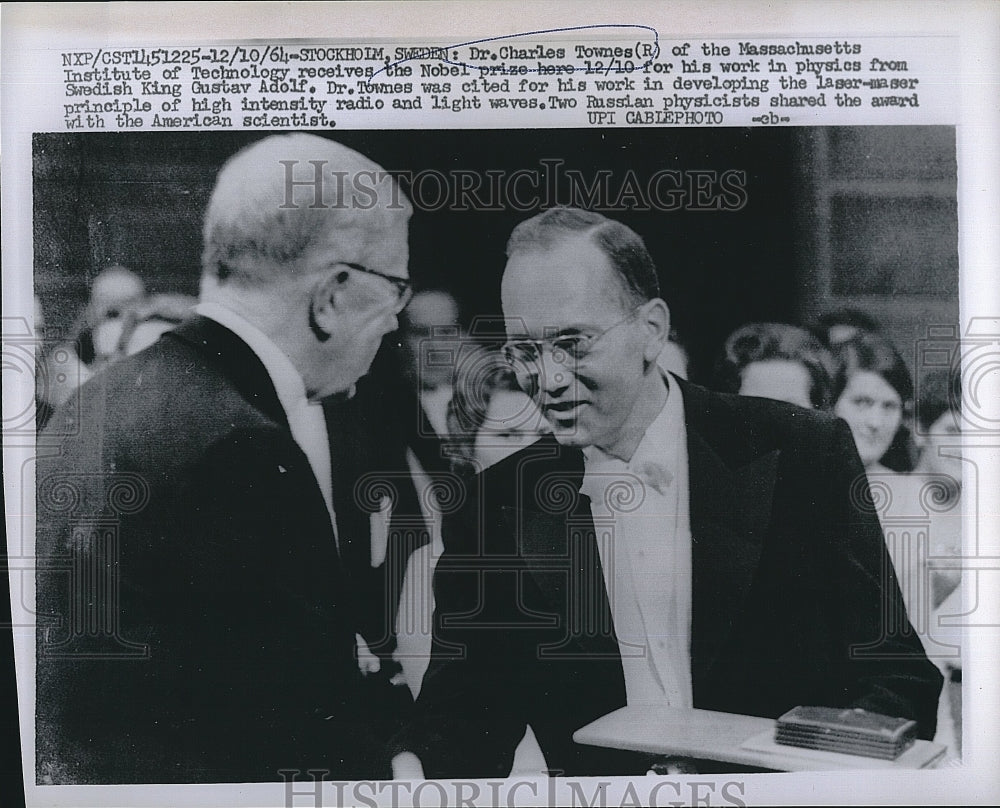 1974 Press Photo Dr. Charles Townes receives Nobel Prize - Historic Images