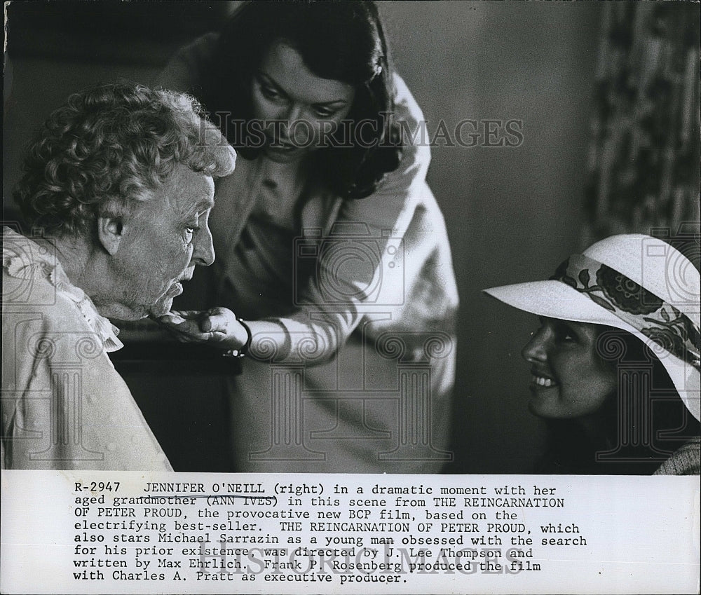 1975 Press Photo Actress, Model, Author Jennifer O&#39;Neill, Ann Ives - Historic Images