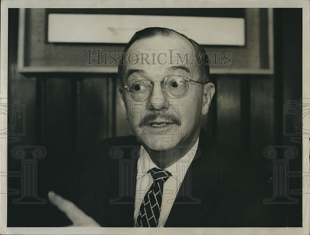 Press Photo Businessman - Historic Images