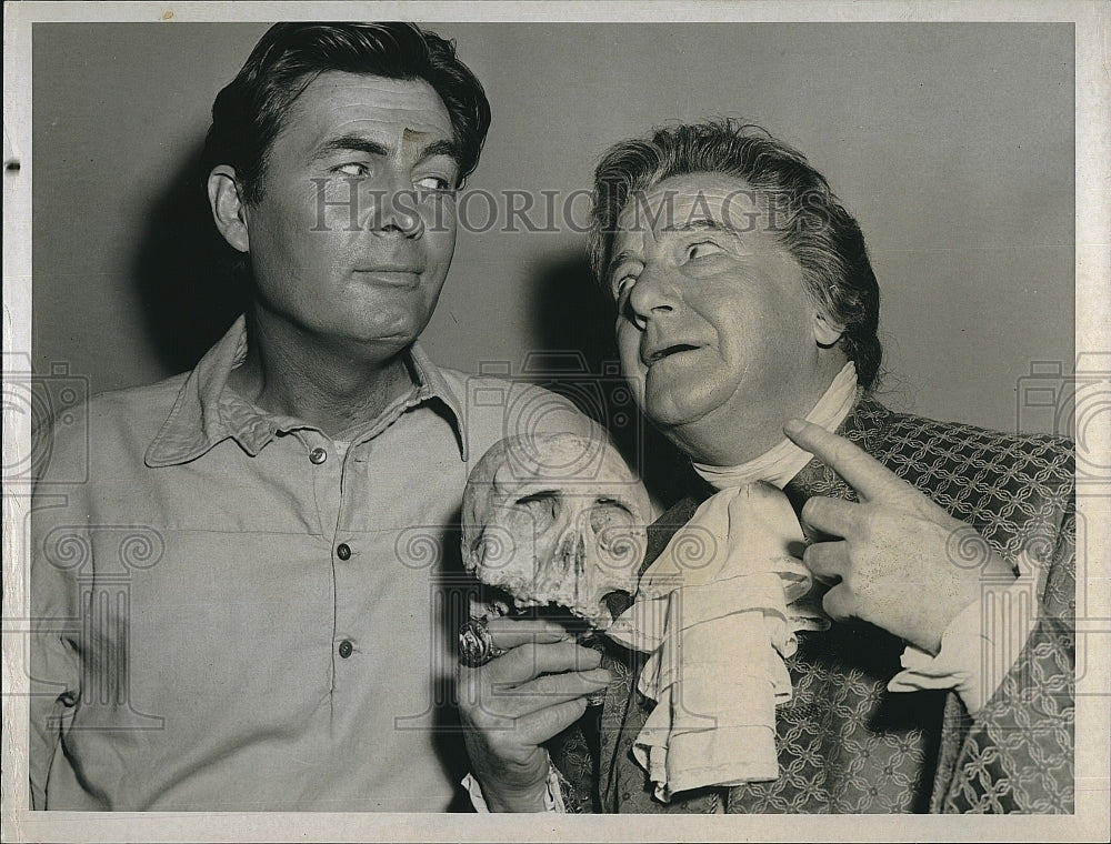 1967 Press Photo Actor Fess Parker, Maurice Evans In Daniel Boone - Historic Images