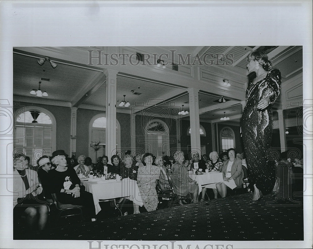 1993 Press Photo Island Estates Benefit Fashion Show - Historic Images