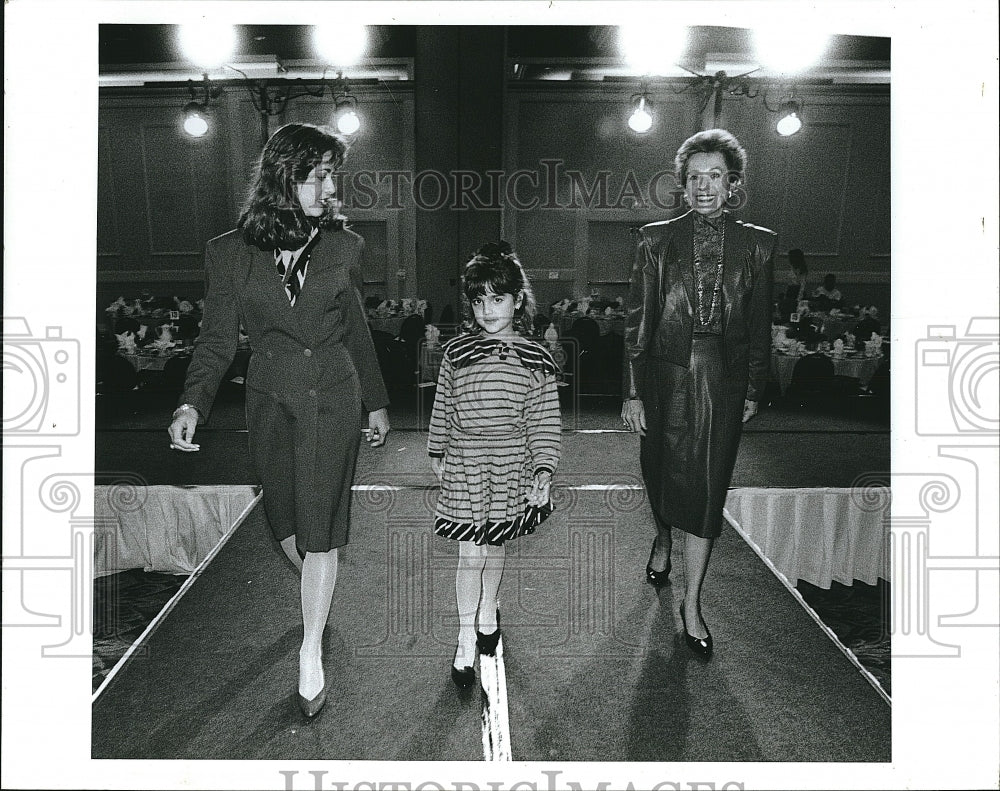 1993 Press Photo Three Generations Modeling at Fashion Show - Historic Images