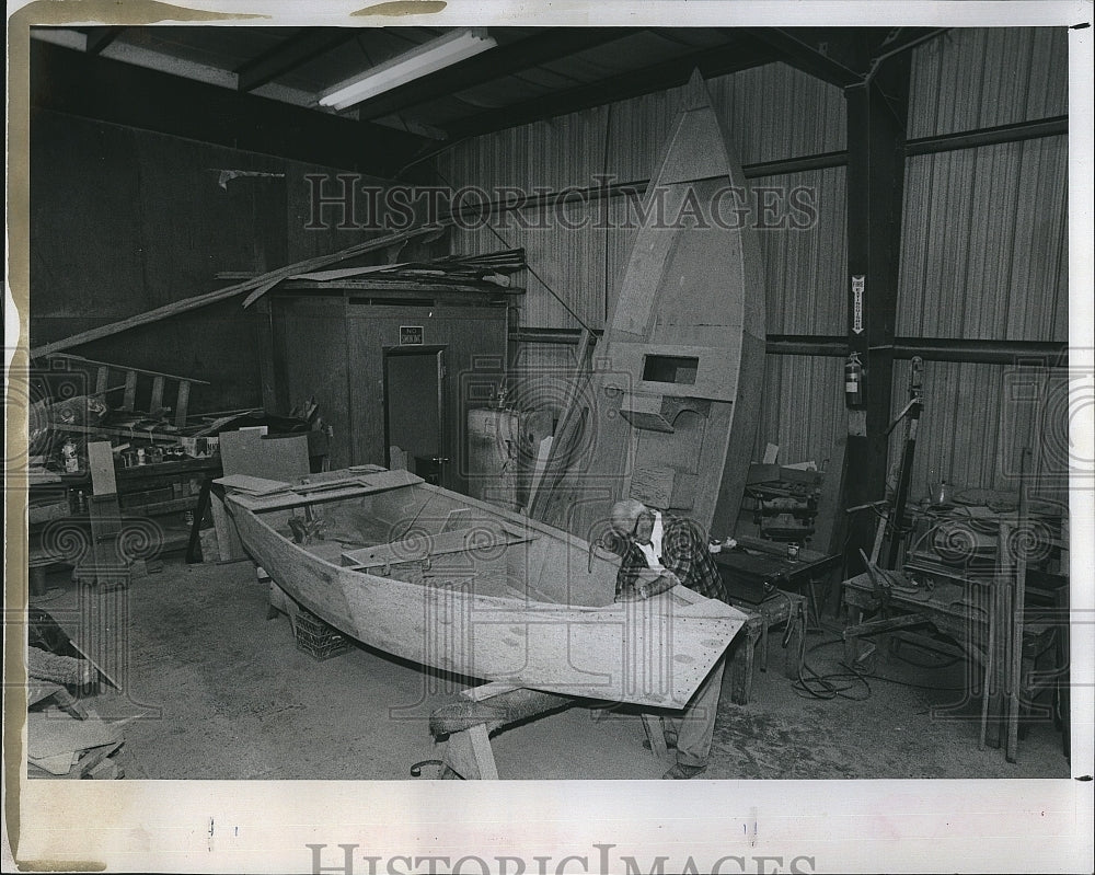 1982 Press Photo Wooden Boat Built by Ford &#39;Pappy&#39; Wagoner of Pinellas Park FL - Historic Images