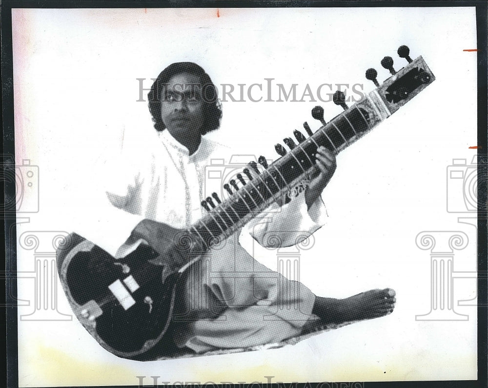 1981 Press Photo recording artist &amp; musician Roop Verna - Historic Images