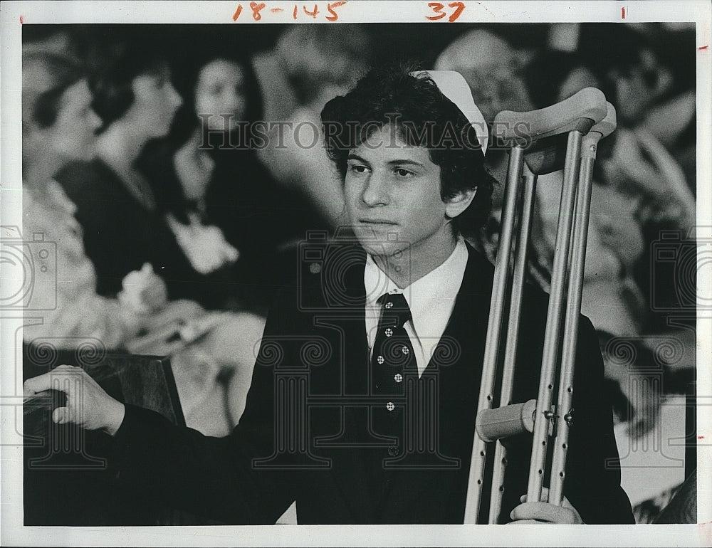 1975 Press Photo Scott Jacoby stars in &quot;Marcus Welby, M.D.&quot; - Historic Images