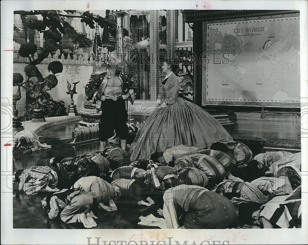 1968 Press Photo Yul Brynner and Deborah Kerr in &quot;The King and I&quot;. - Historic Images