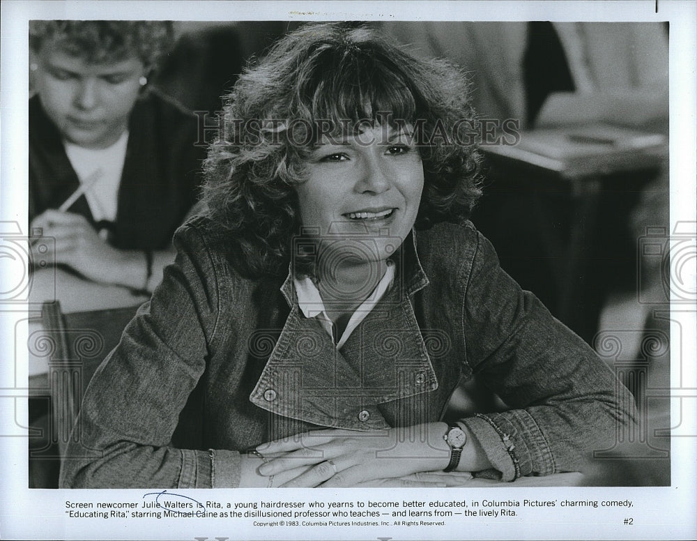 1983 Press Photo Julie Walters starring in "Educating Rita" - Historic Images