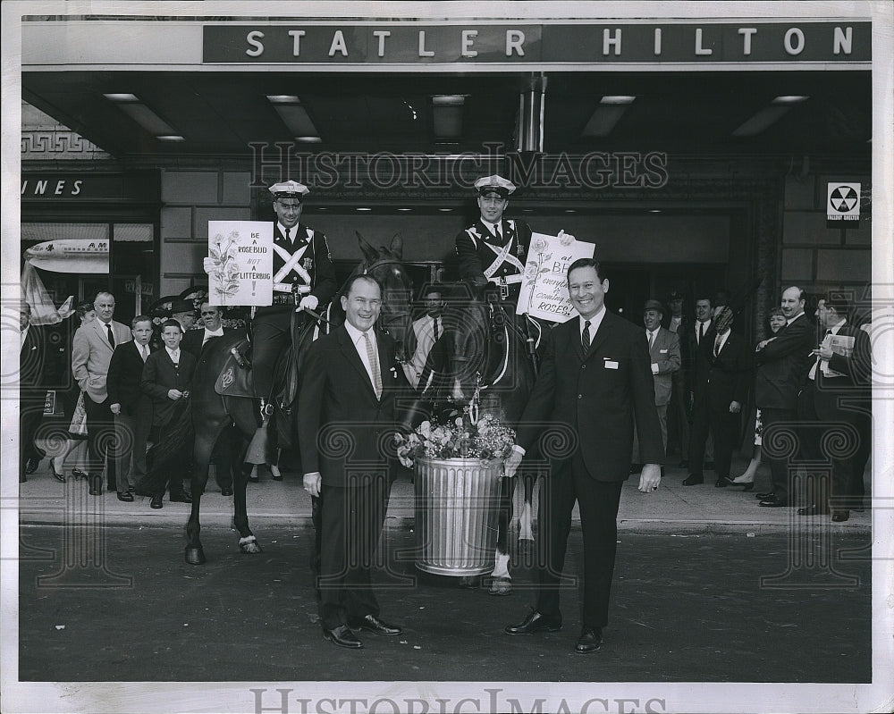 1963 Press Photo Back Bay Association Clean Up Party Officer Angelo Manni - Historic Images