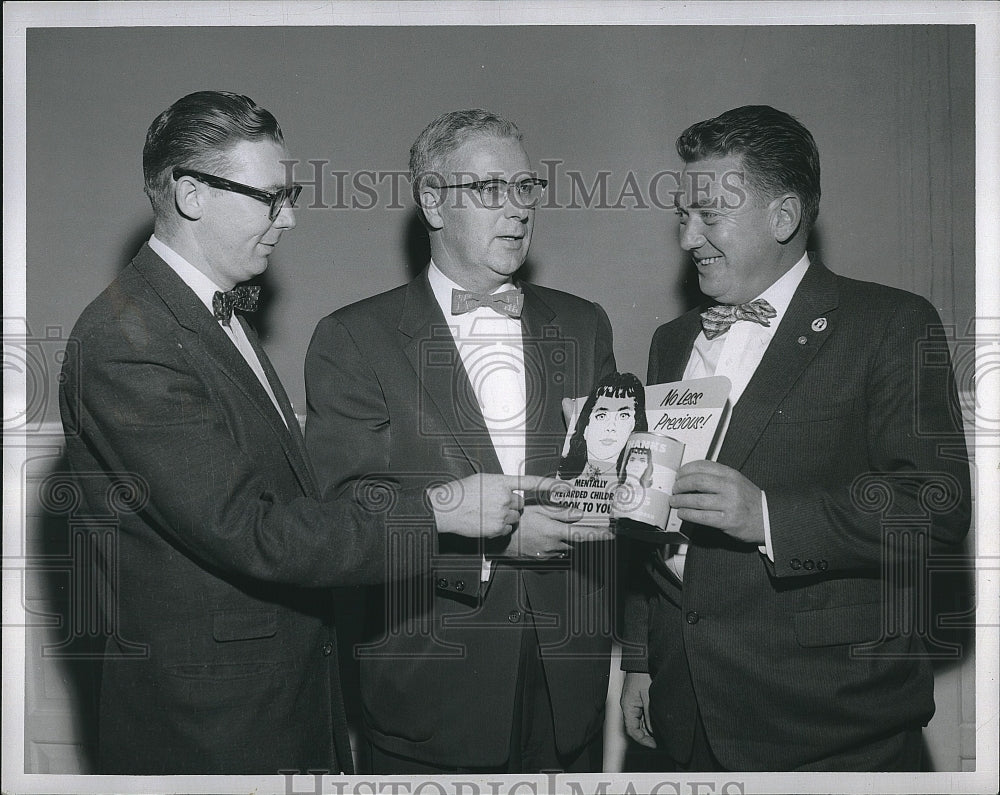 1956 Press Photo Joseph Malons, Senator John Beades &amp; John McCarthy - Historic Images