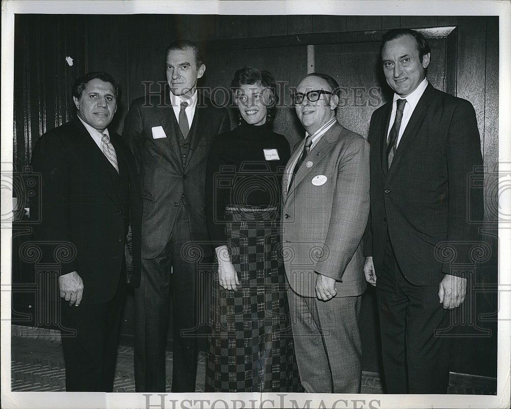 1972 Press Photo Catholic Guild for Blind Mayor Mann, Vincent Stanton - Historic Images