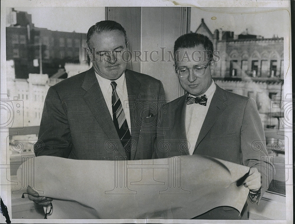 1959 Press Photo Sumner Weld VP RM Bradley &amp; Comp &amp; Joe Cronin with Plans - Historic Images