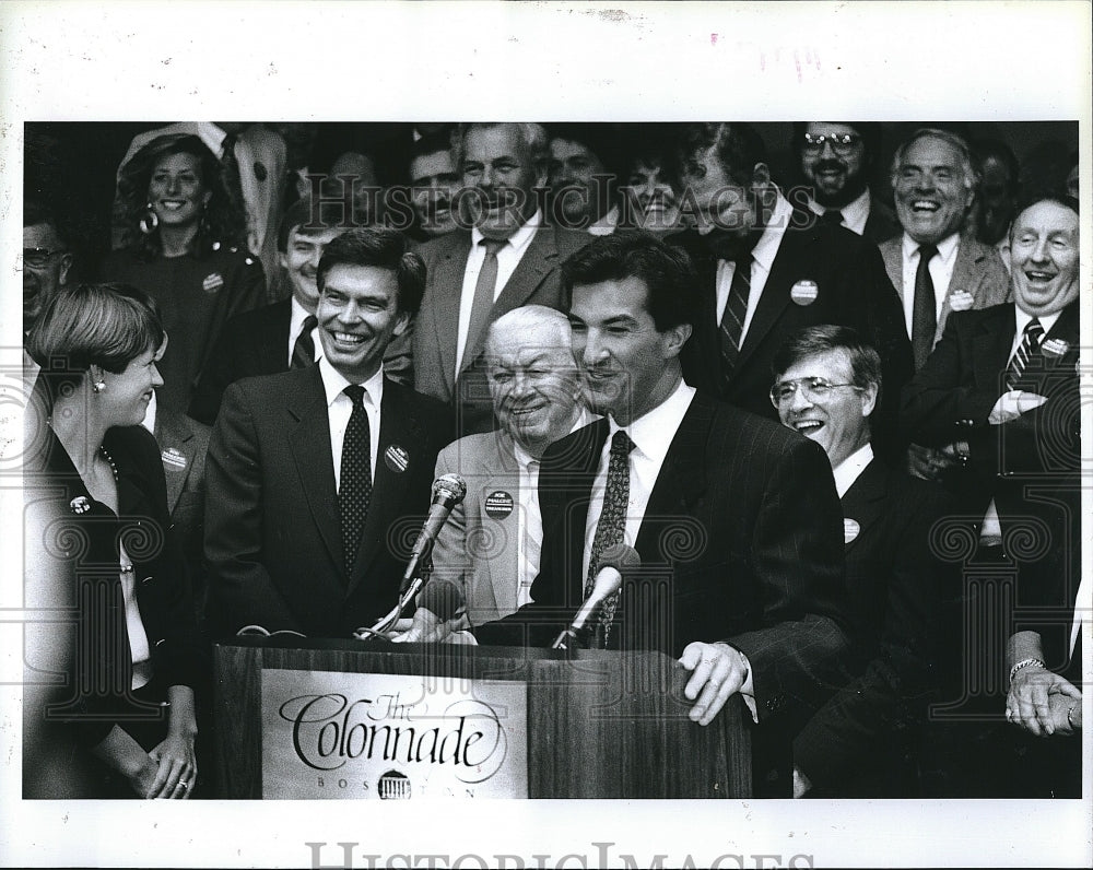 1990 Press Photo Joe Malone campaigns for Treasurer in Boston - Historic Images