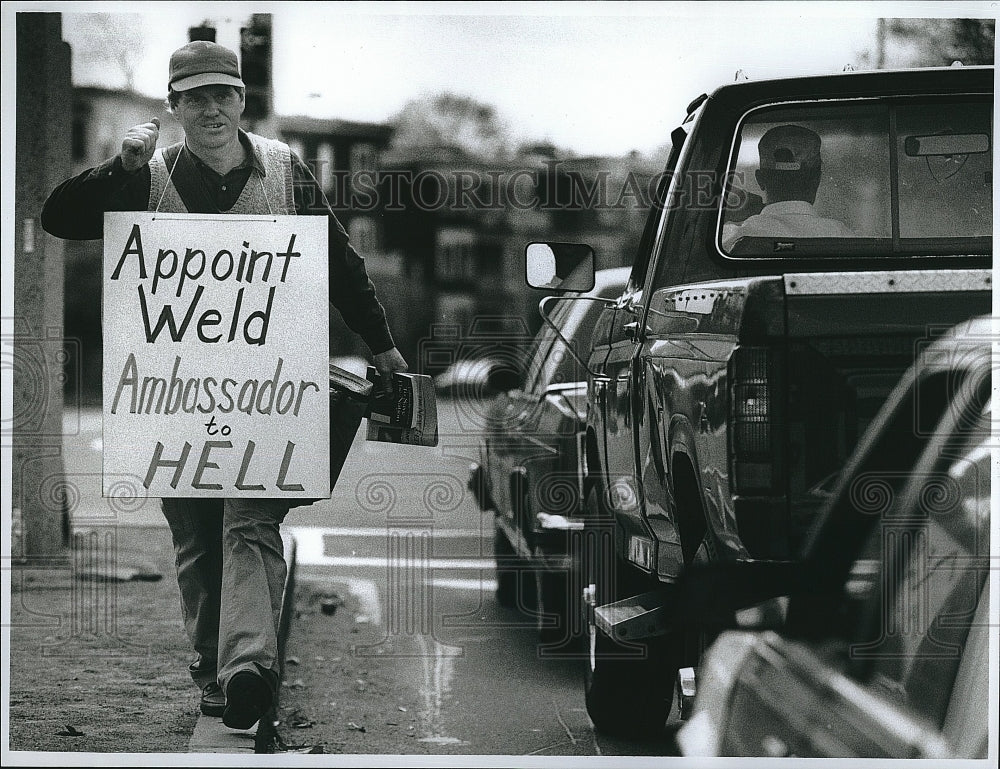 1997 Press Photo Steve Nordstorm, Weld Protester - Historic Images