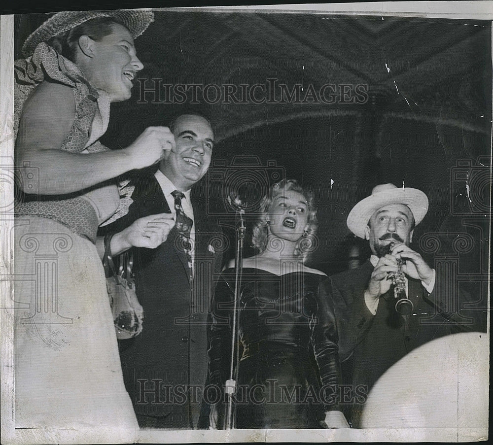 1956 Press Photo Grand Ole Opry. Minnie Pearl,Gov &amp; Mrs F Clement, Mitch Miller - Historic Images