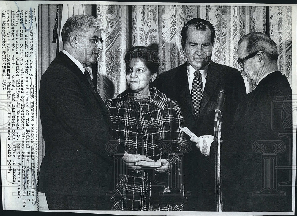 1970 Press Photo Federal Reserve Chairman, Arthur F Burns,Wm Bennan Jr, - Historic Images