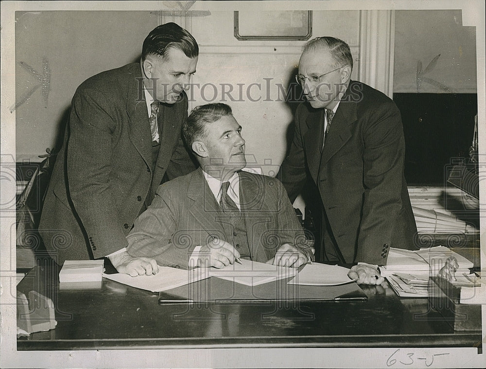 1946 Press Photo William Slattery Of Hyde Park Board of Trade - Historic Images