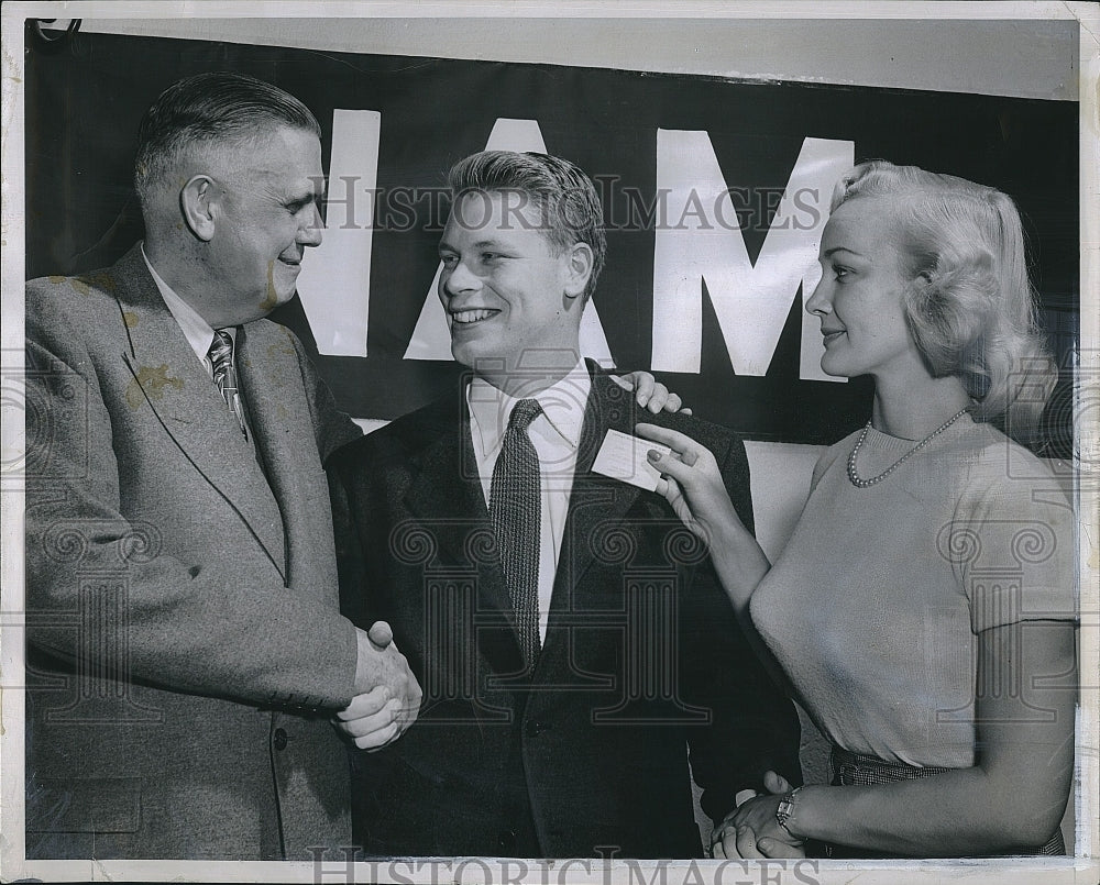 1951 Press Photo Earl Bunting Managing Director National Assoc of Manufacturers - Historic Images